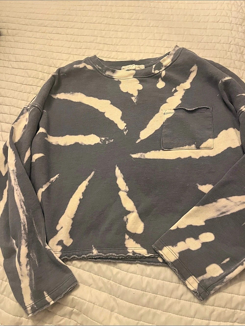 Wild Skye Tie-Dye Sweatshirt in Black & Tan Size Medium